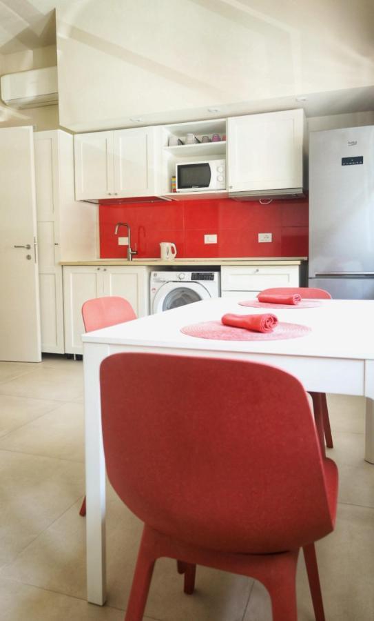 Boedo Apartments Cagliari Esterno foto